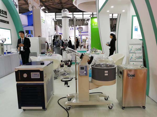 化工制藥行業興起,長城科工貿溫控儀器助力發展